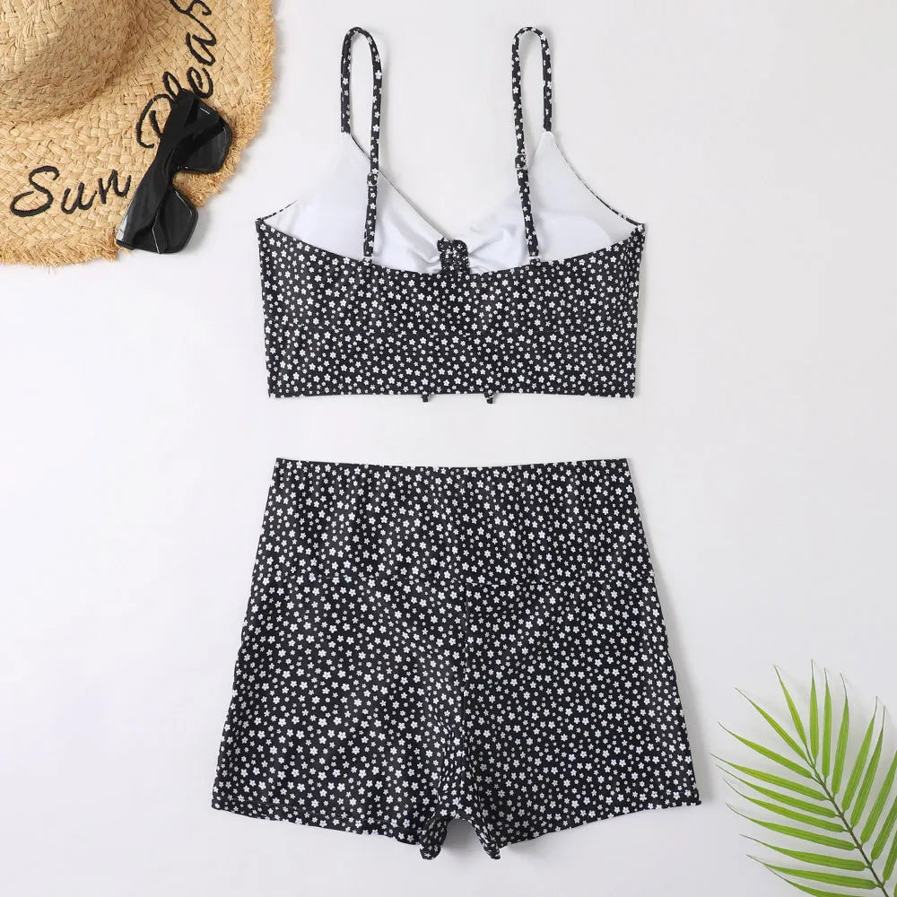 Luna | Blomsterbikini – Et sommerligt statement