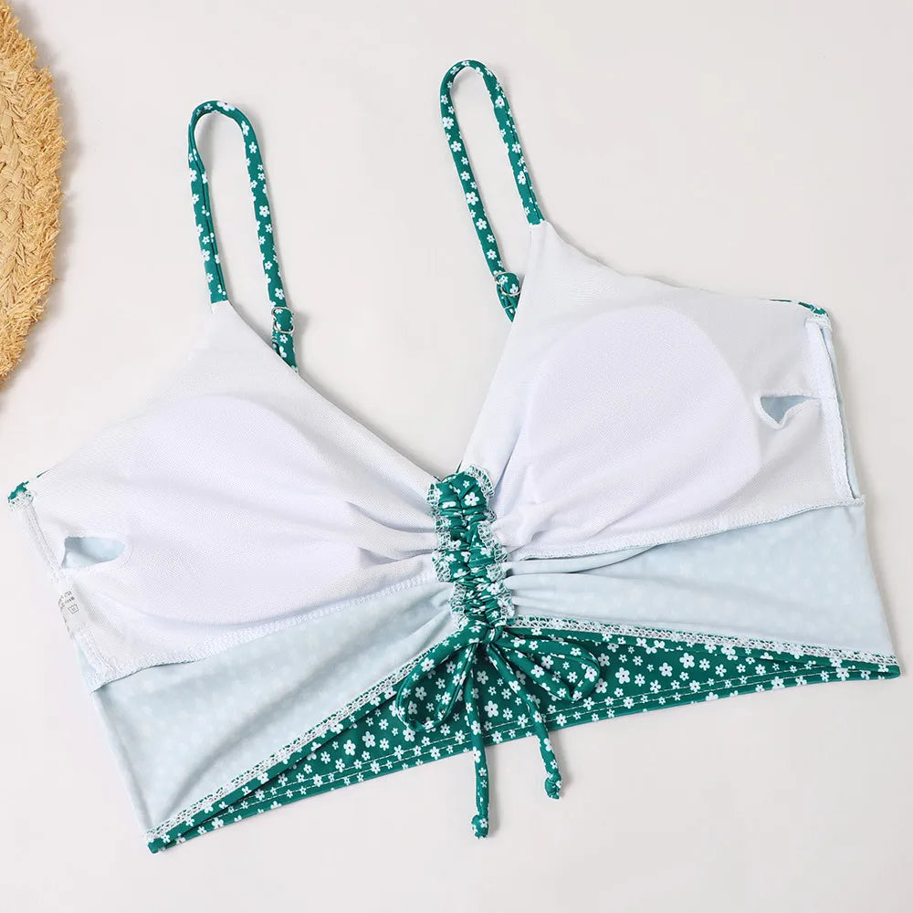 Luna | Blomsterbikini – Et sommerligt statement