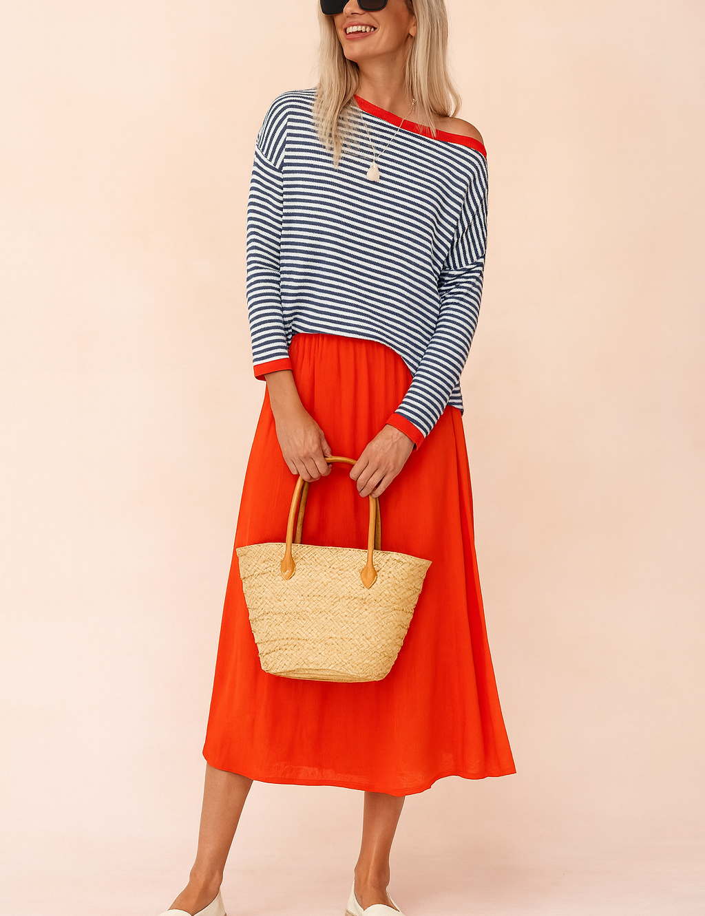 Amelia | Stribet sweater med kontrastkant 0