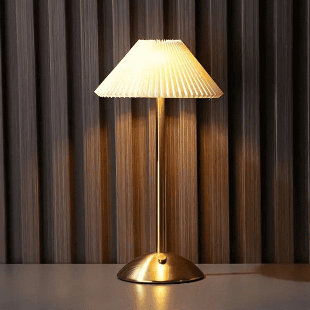 GlowCrest | Forfinet Moderne Lampe til Stilfulde Interiører