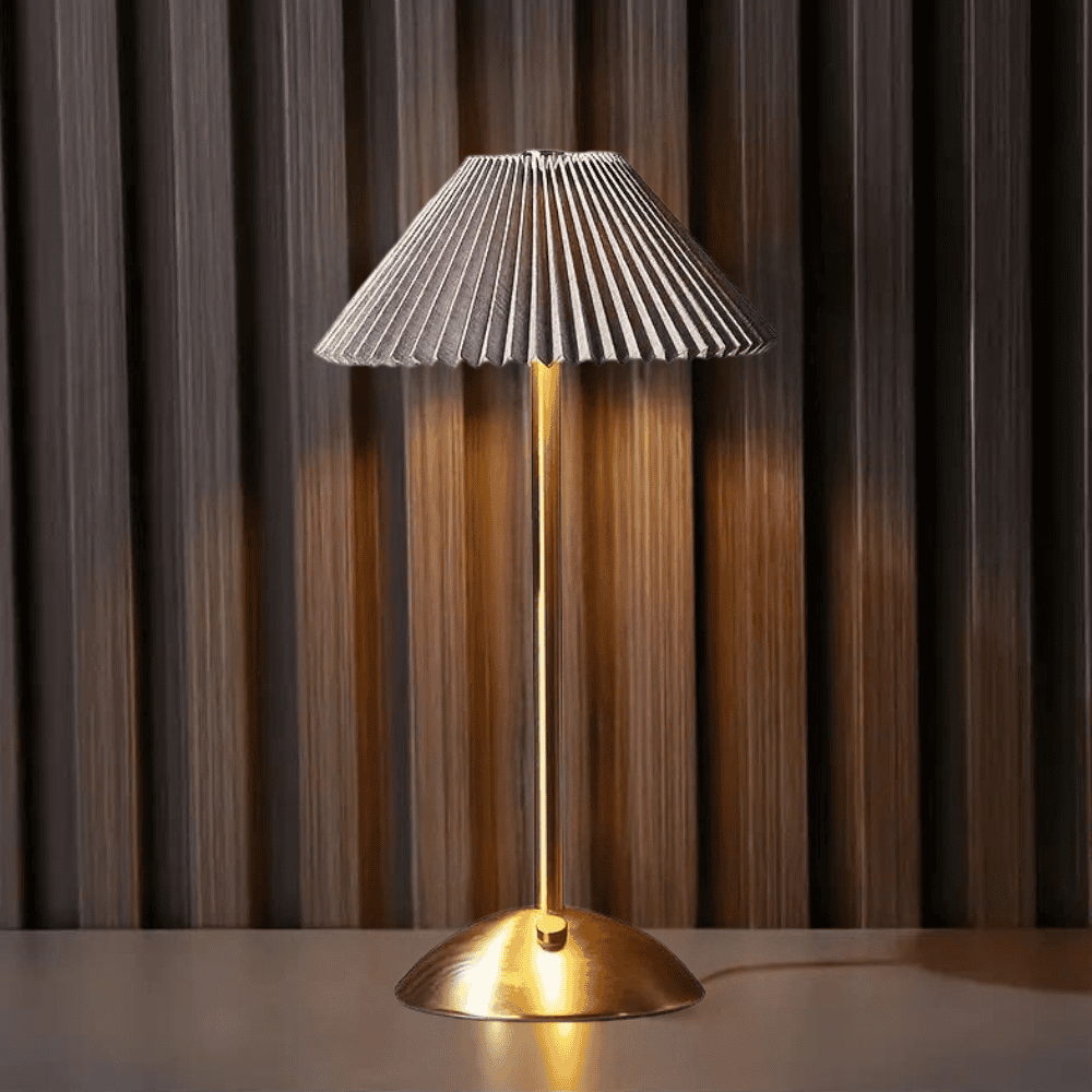 GlowCrest | Forfinet Moderne Lampe til Stilfulde Interiører