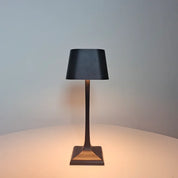 BrightVale | Elegant Moderne Skrivebordslampe