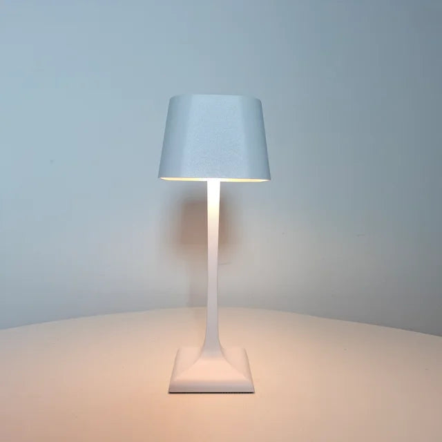 BrightVale | Elegant Moderne Skrivebordslampe
