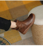 Damestøvler med mellemhøj ankel, sidespænde og flad komfortsål 5