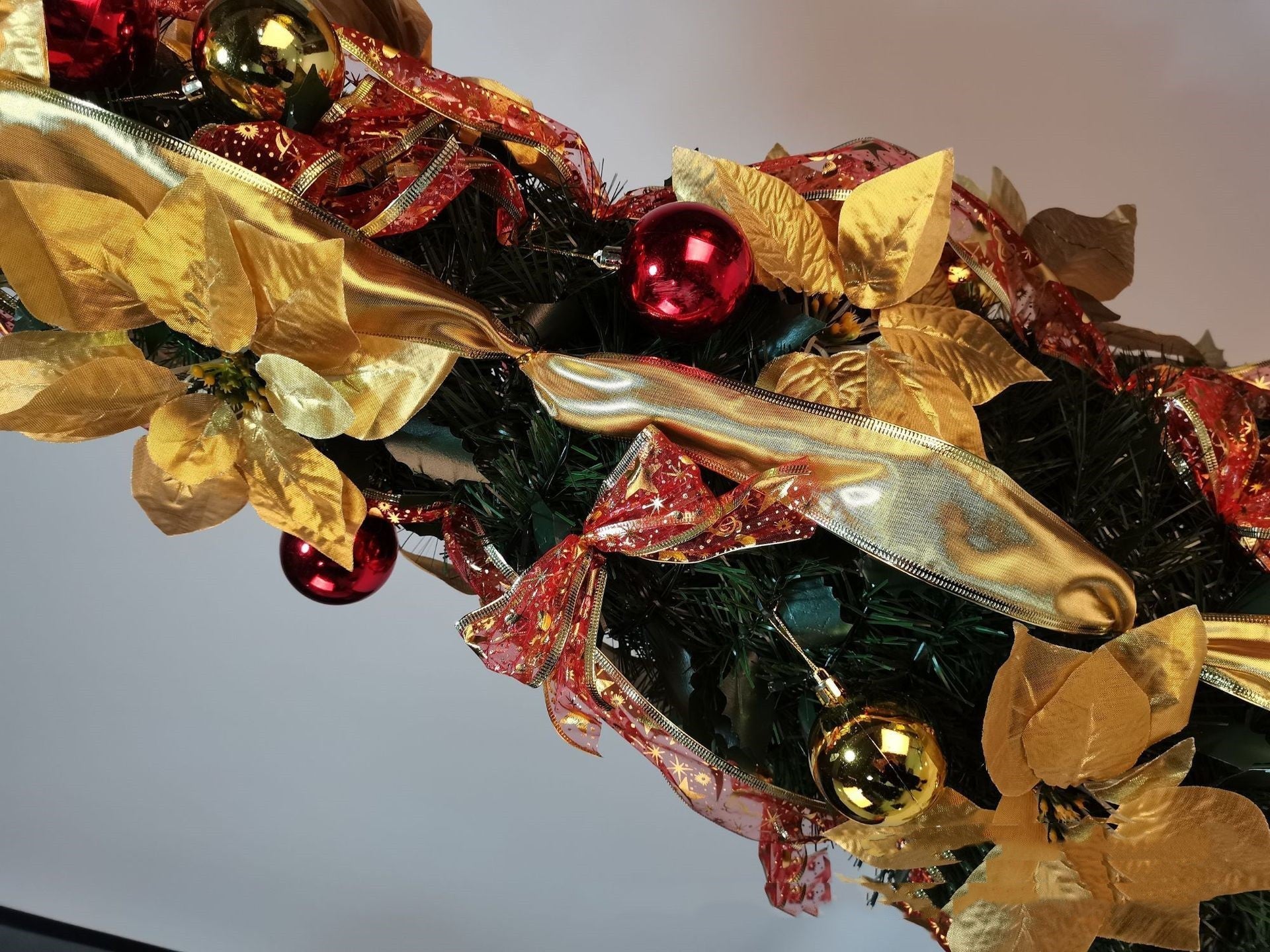 Dekorativt foldbart farverigt spiraljuletræ 3