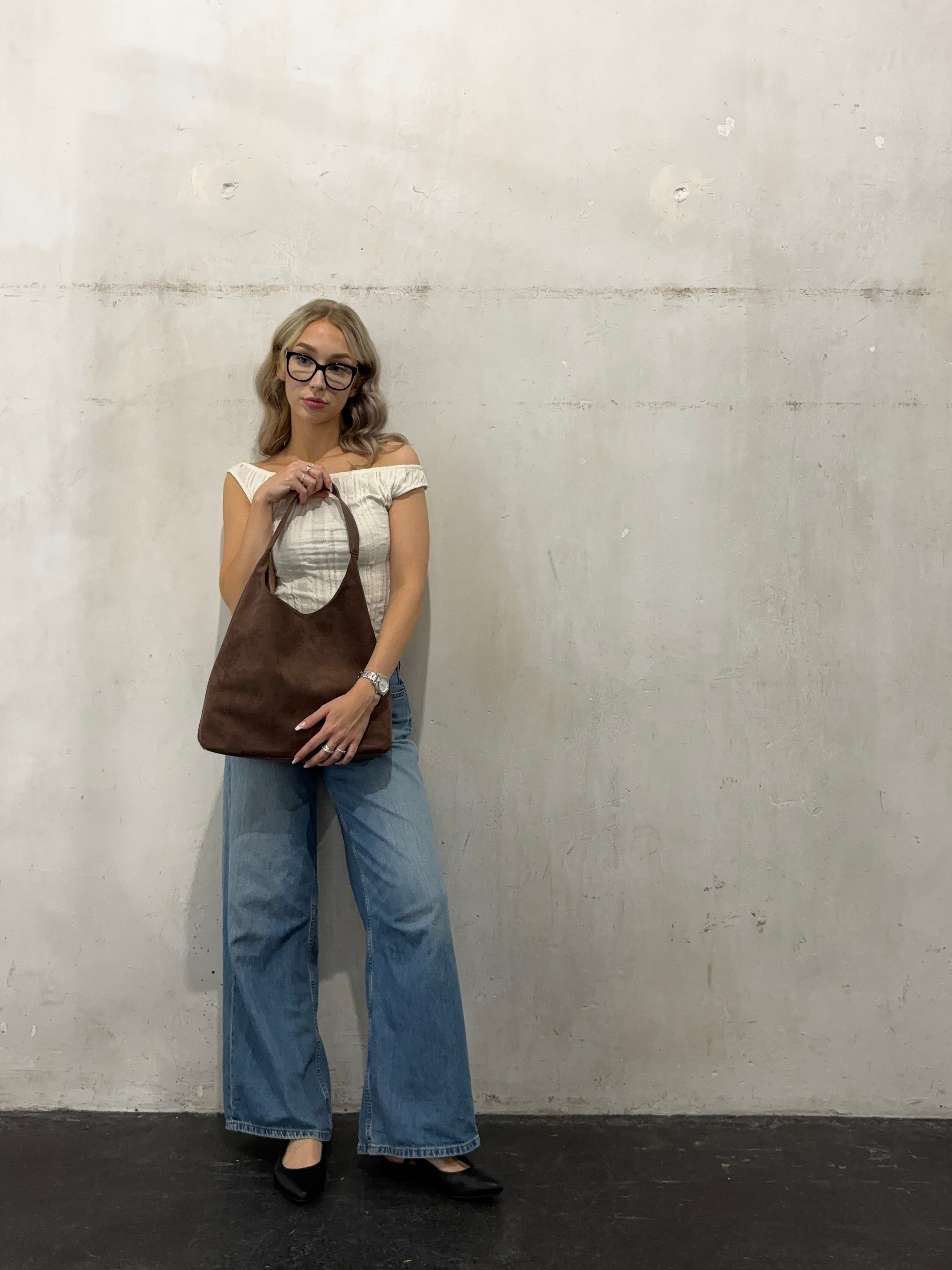 Elegant dametaske i læder, alsidig ruskind 5