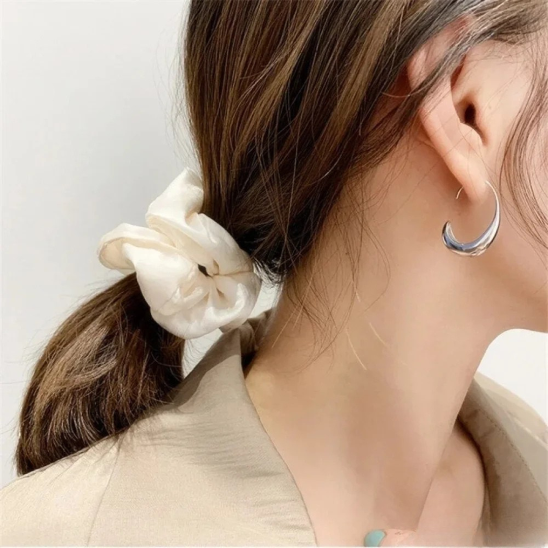 Elegante guld- og sølvøreringe – Stilfulde smykker 2