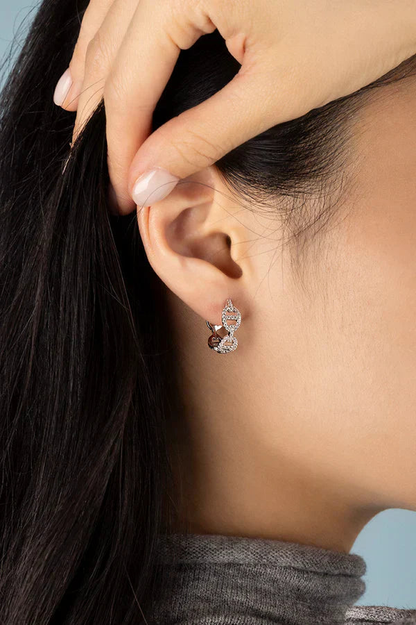 Elegante guldøreringe i moderne stil – perfekte til enhver lejlighed 4