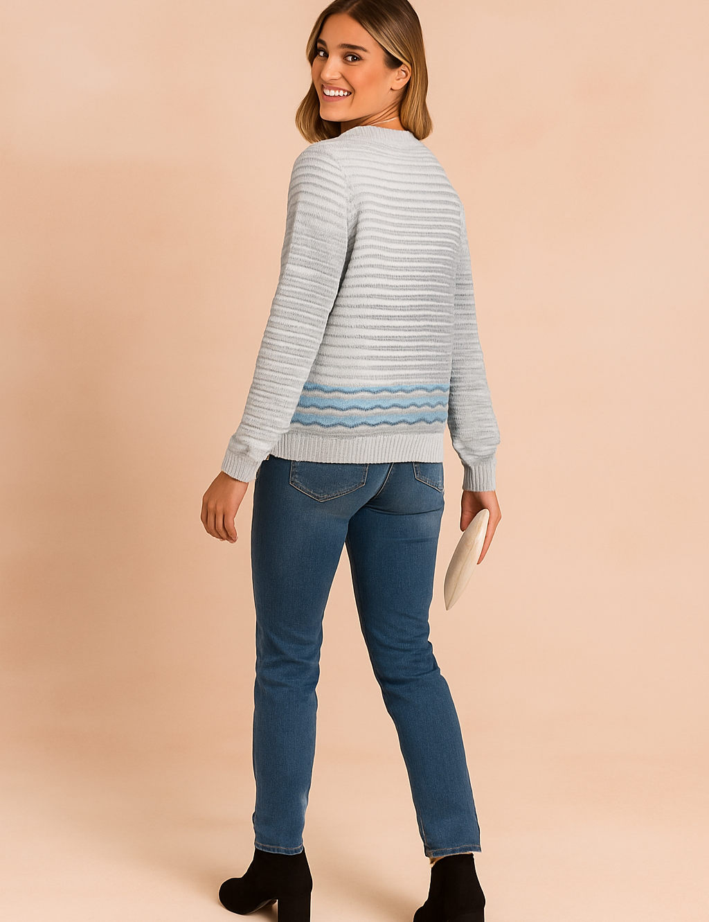 Elise | Diskrete striber i sweater 1