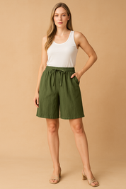 FINA | Losse shorts met strikceintuur 10