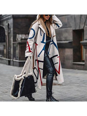 Lieve | Modebevidst Lang Jakke med Abstrakt Print