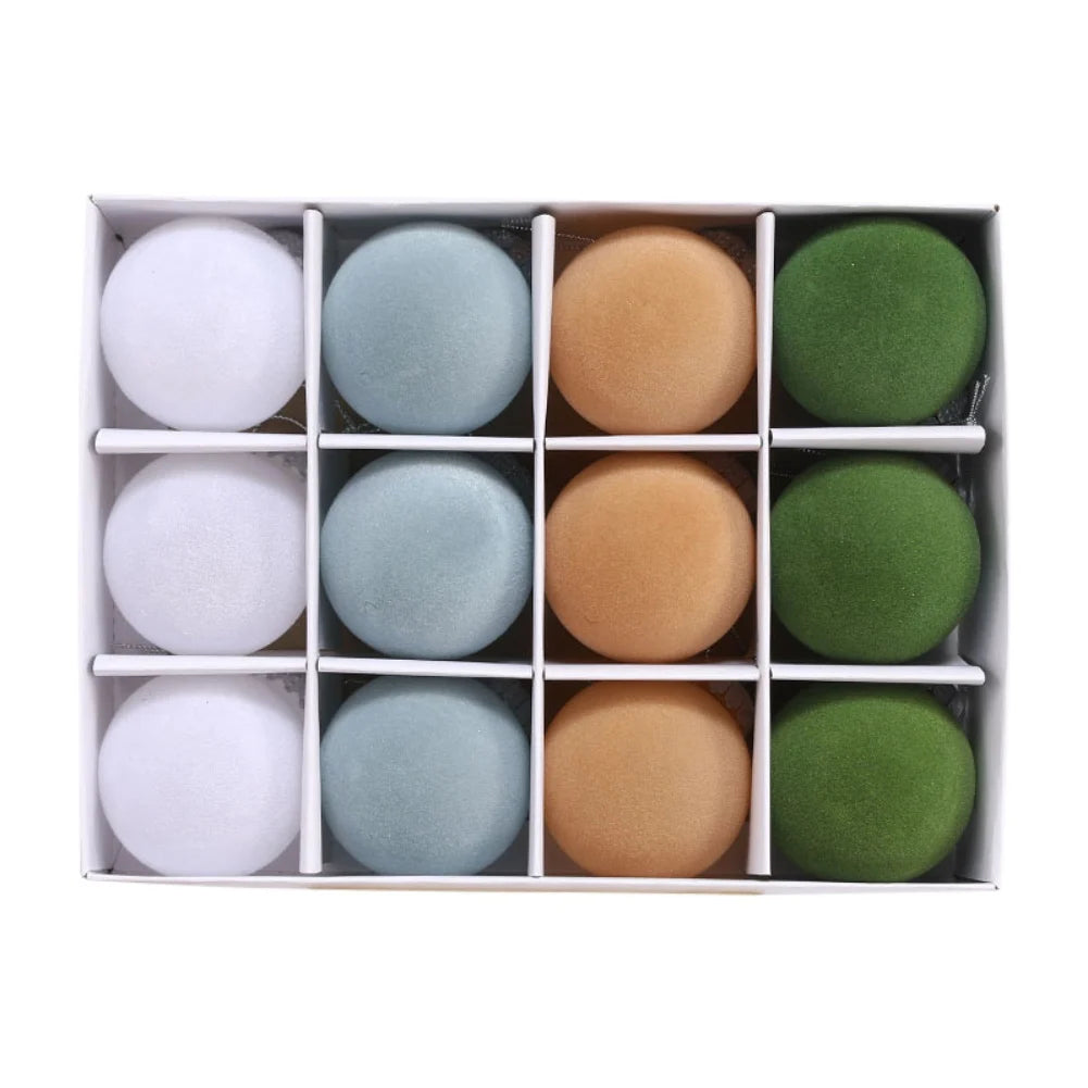 Fløjlspynt | Flokkede julekugler til elegant dekoration 0