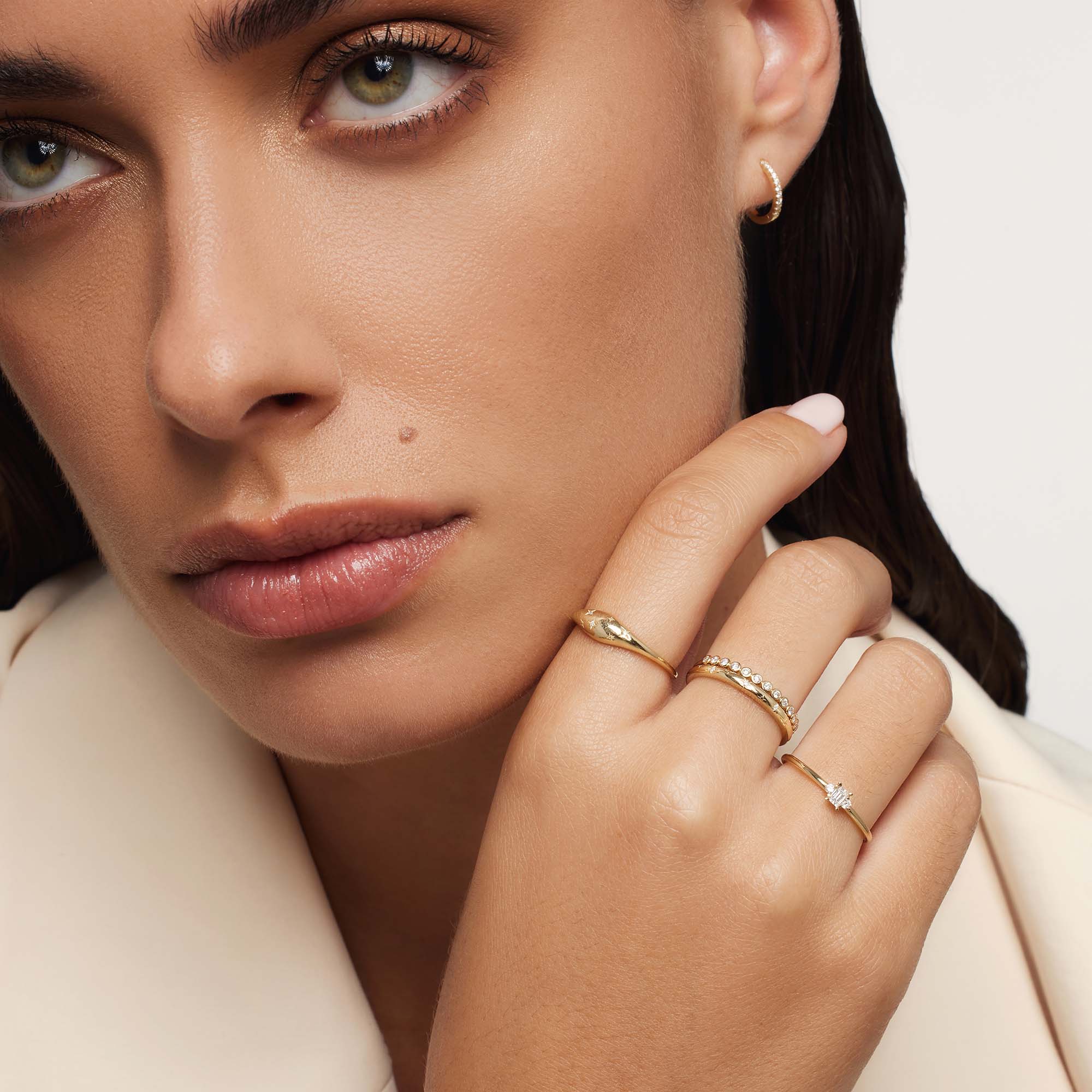Guldring med diamant i elegant stil - Den perfekte forlovelsesring 5