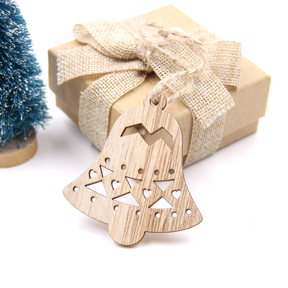 Juleophæng i træ 6