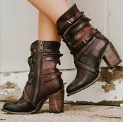 Klassiske sorte læderankelstøvler – Damefodtøj med chunky hæl og stilfuld slidt detalje 1