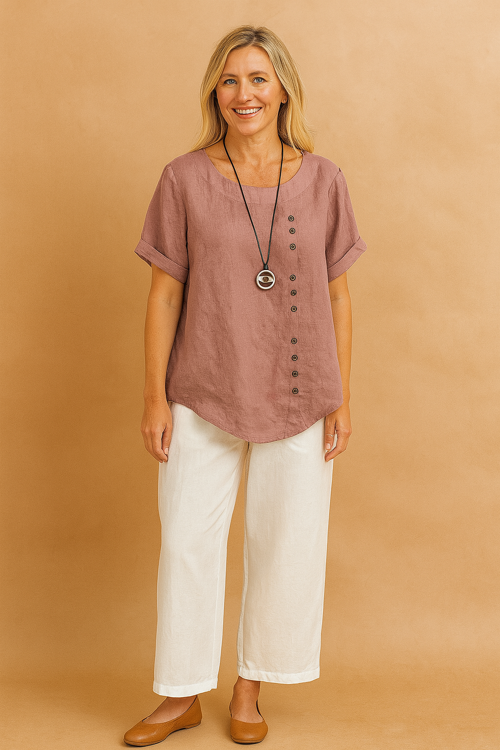 Liva | Asymmetrische blouse met decoratieve sluiting 0