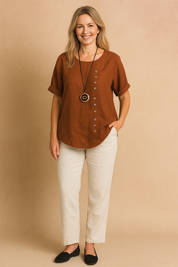 Liva | Asymmetrische blouse met decoratieve sluiting 2