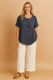 Liva | Asymmetrische blouse met decoratieve sluiting 3