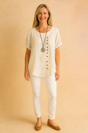 Liva | Asymmetrische blouse met decoratieve sluiting 4
