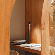 LumaOutlook: Genopladelig bordlampe med blødt lys 7