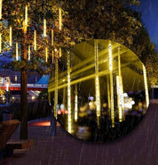 LumiDrop – Vandtætte LED-meteorregnslys til udendørs displays 2