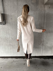 Carolina | Luxe Lang Uld Damesjakke til Elegant Stil