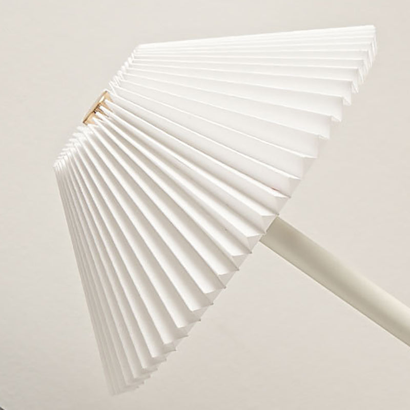 Moderne Skandinavisk Bordlampe med Plisseret Design og USB-Opladning – Elegant Belysning til Stue og Soveværelse 8