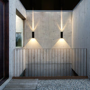 Moderne Vandtæt Rektangulær LED Væglampe Udendørs med Justerbar Base – Sort Aluminium, Energieffektiv, 6W/10W 12