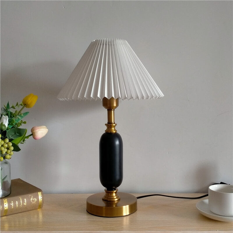 Retro Plisseret Bordlampe med Søjle Base – 1 Lys, Sort/Hvid/Kaffe, 44 cm Høj, Moderne Metal Design 9