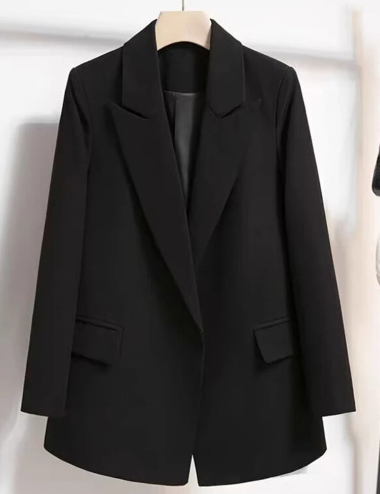 Julia | Stilfuld blazer med bælte til et moderne look