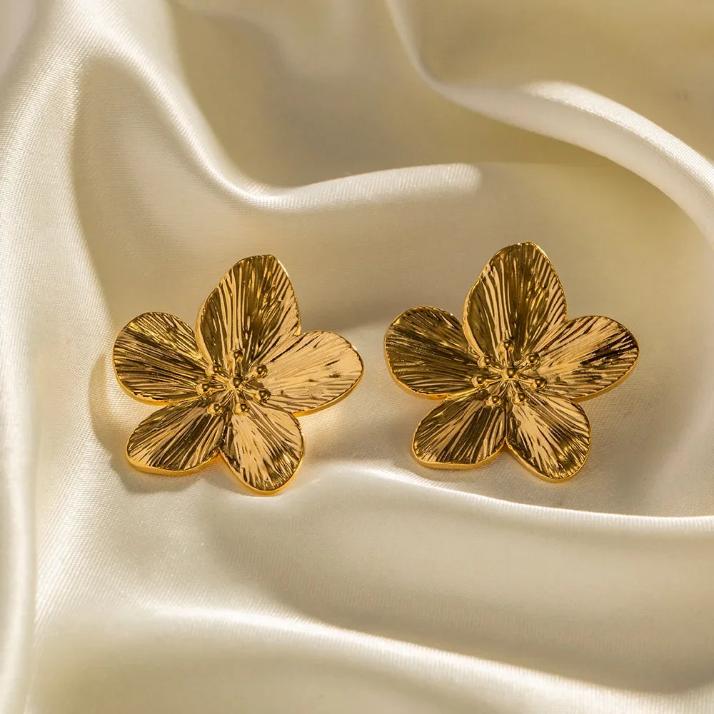 Arabella | Stilfulde Vintage Guld Blomst Stud Øreringe