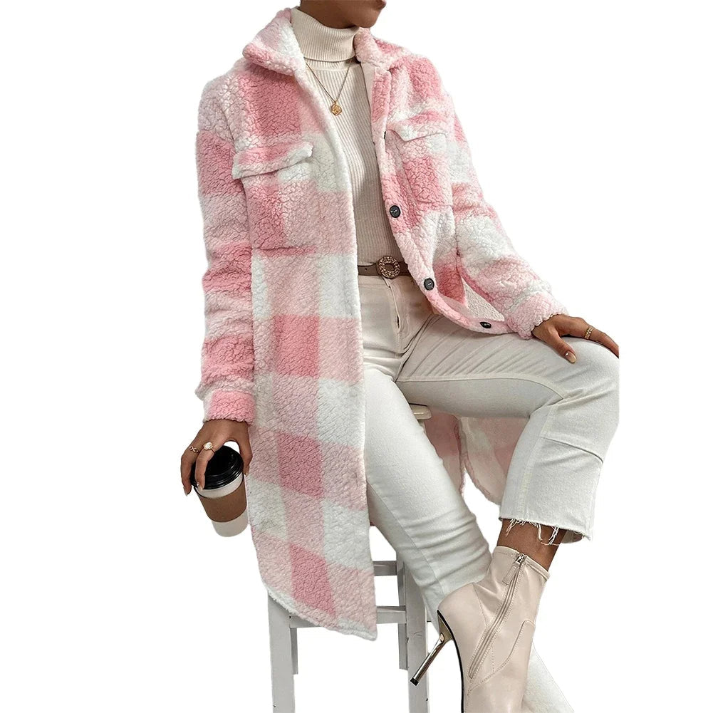 Ternet knaplukning af tartan-overtøj – Dameferiejakke, varm vintercardigan og trenchcoat i ét stilfuldt lag 4