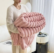 UltraDreams luksuriøst, luftigt tæppe – blødt, varmt og stilfuldt 5