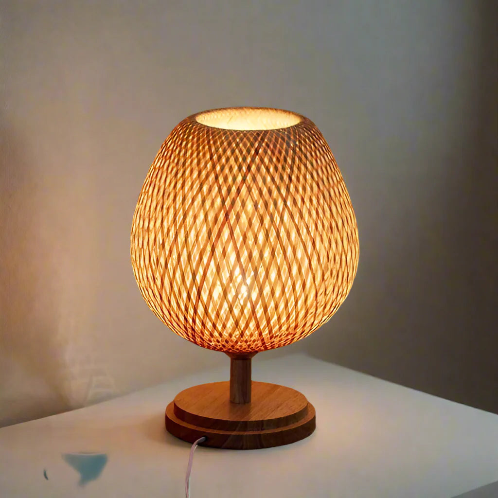 GlowCrest | Kunstnerisk Bordlampe til Hyggelige Rum