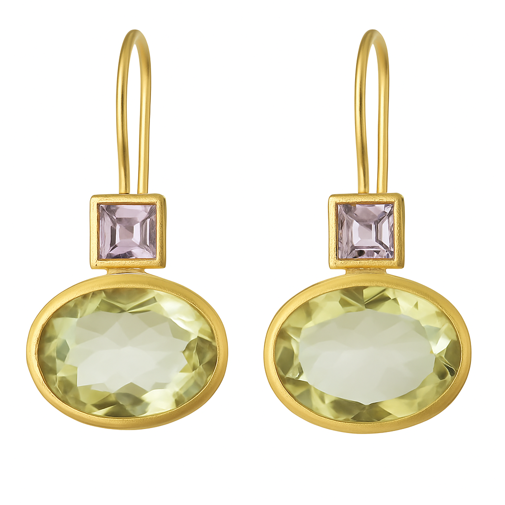 Vintage Guldøreringe med Grøn Krystal – Elegant Smykker 0