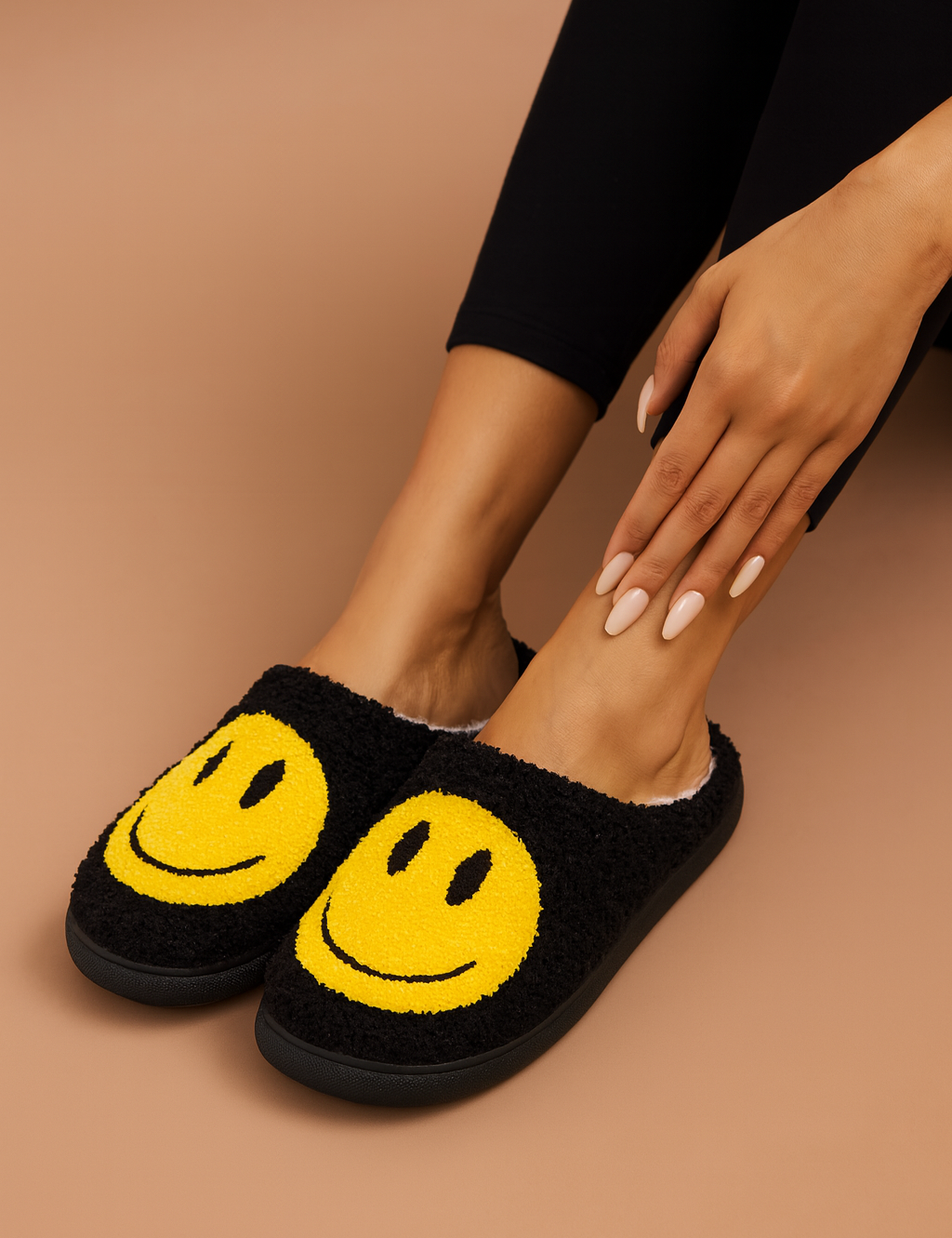Vinterhjemmesko | Komfortable skridsikre hjemmesko med et smil 1