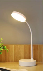LED-skrivebordslampe med justerbar lysstyrke
