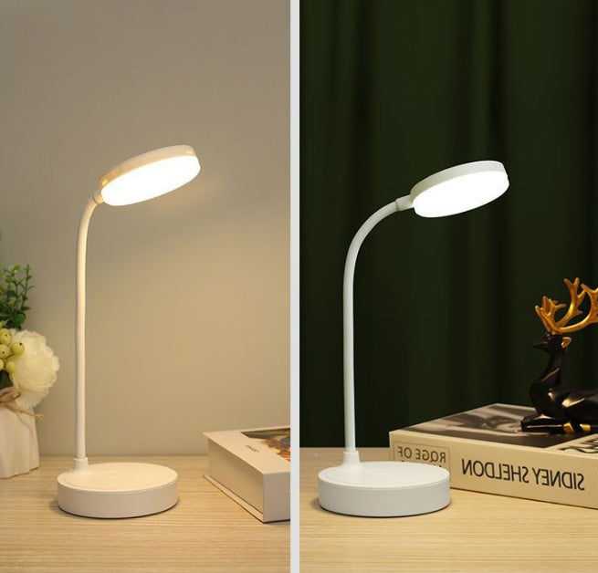LED-skrivebordslampe med justerbar lysstyrke