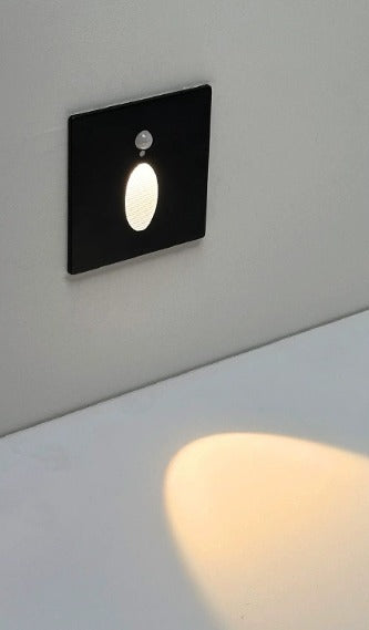 LED-bevægelsessensor trappelampe til indendørs brug