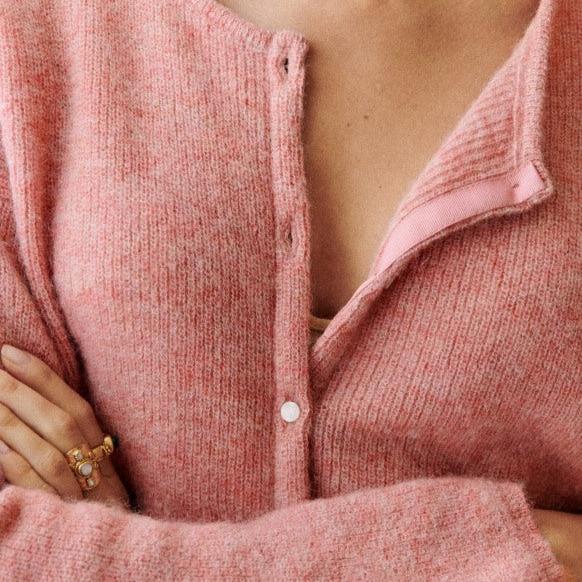 Marjo | Stilfuld Cardigan med Blød Pasform og Knapper til Damer