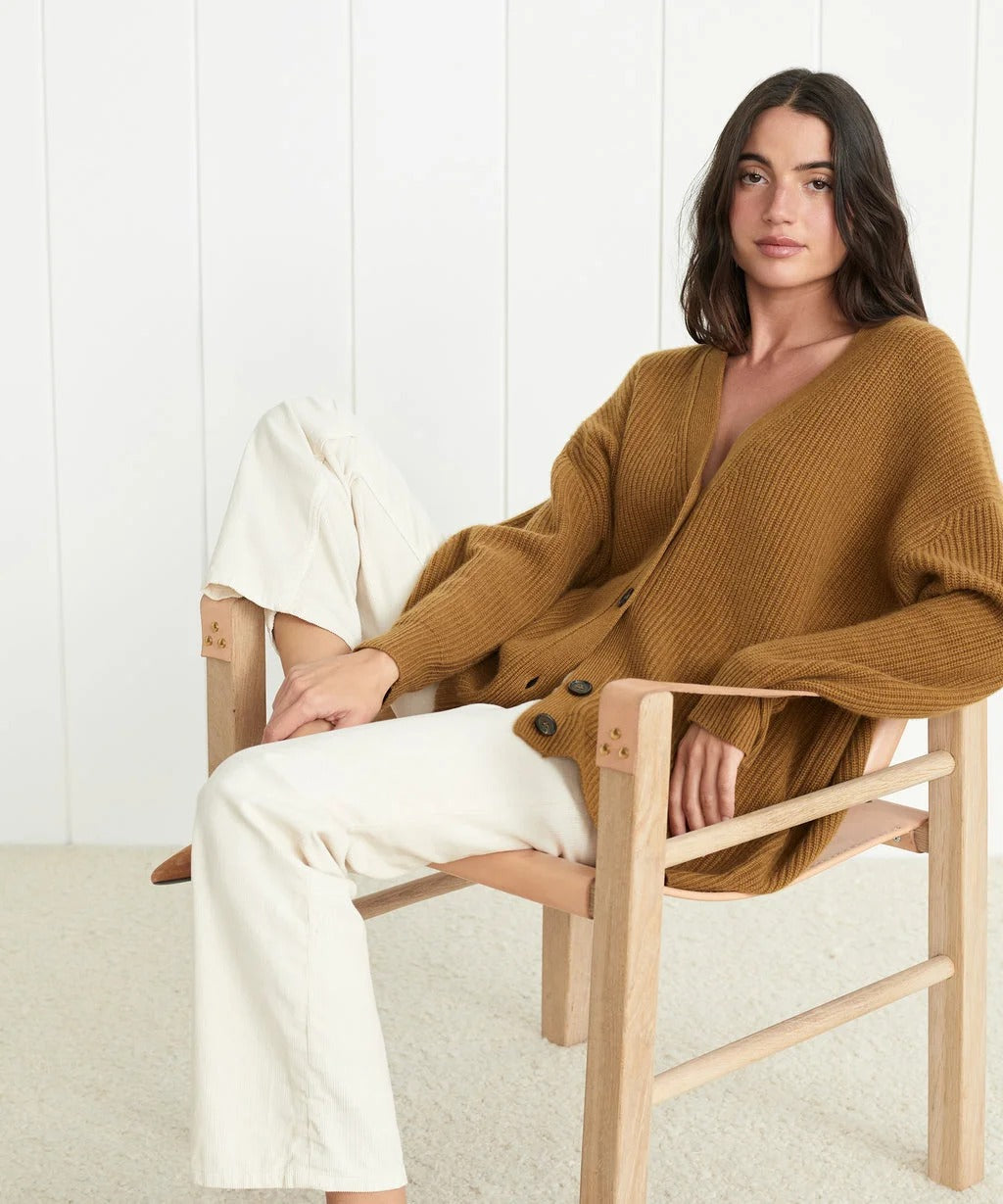 Amber | Varm lang vest med knapper