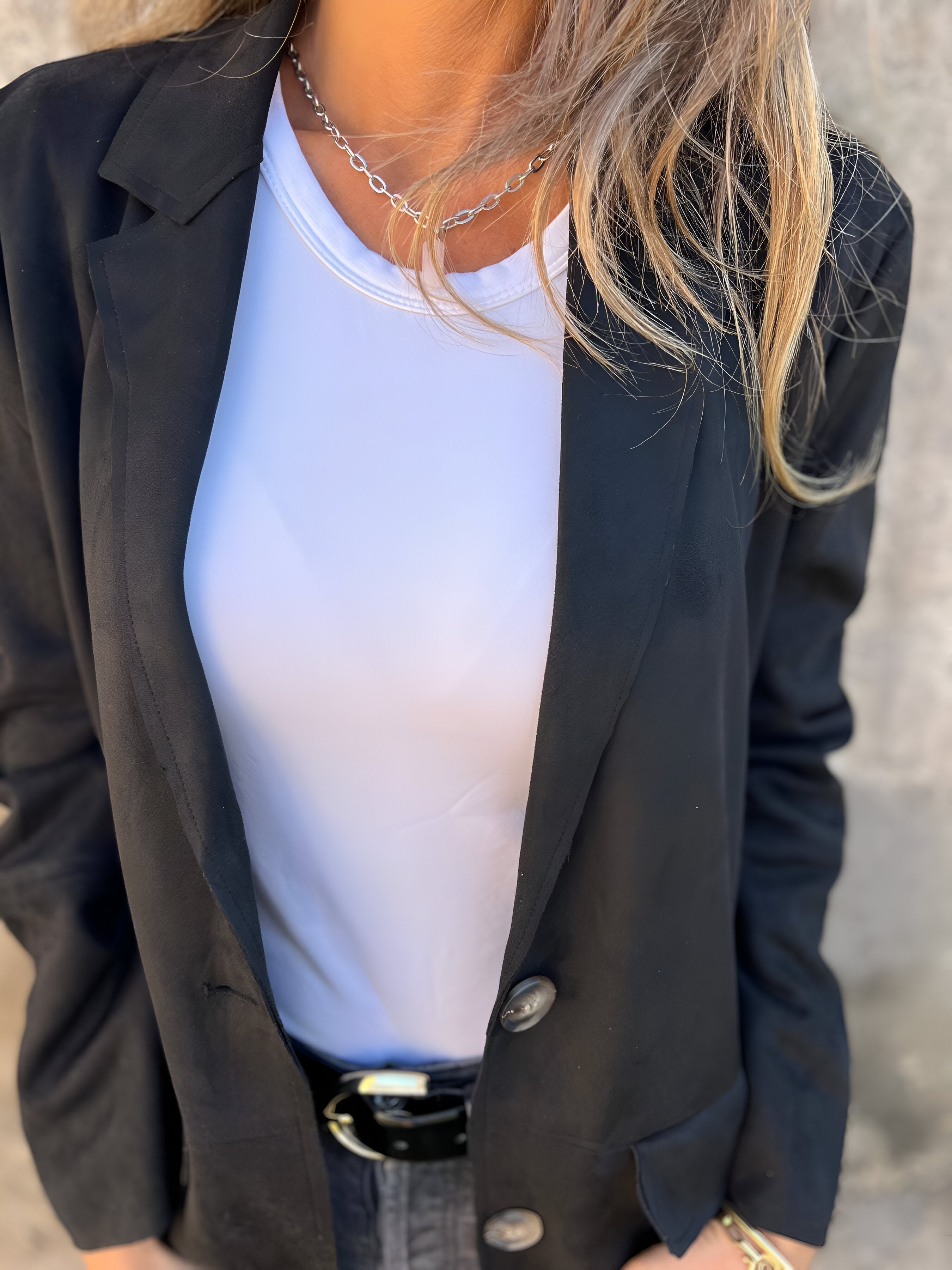 Ellise | Klassisk Halvlang Jakke med Revers til Damer
