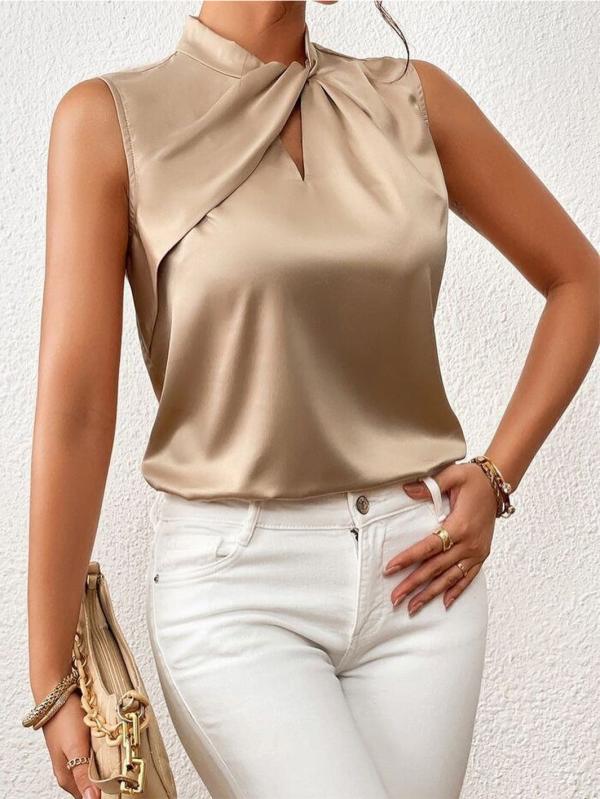 Lyra - Stilfuld Satin Ærmeløs Bluse med Chic Drejet Hals