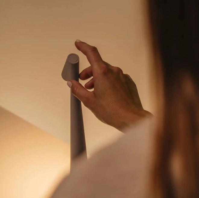Nordisk minimalistisk design stemningslampe | Trådløs | LED | Læselampe | Spisebordslampe