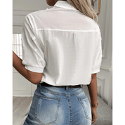Elodie - Elegant bluse med V-hals og blonder detaljer