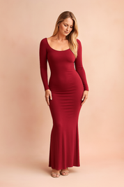 mouwloze bodycon jurk met ronde halslijn in bordeauxrode kleur