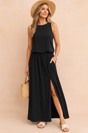  Effen zwarte mouwloze maxi-jurk met ronde halslijn, elastische taille en split aan de zijkant, perfect voor warme zomerdagen.